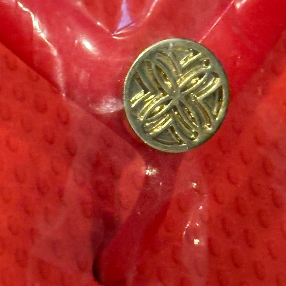 Lilly Pulitzer Mizner Red Pool Flip Flops - Picture 2 of 6